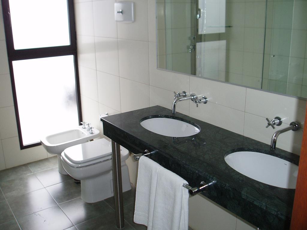 Hotel Maxim Trinidad Quarto foto